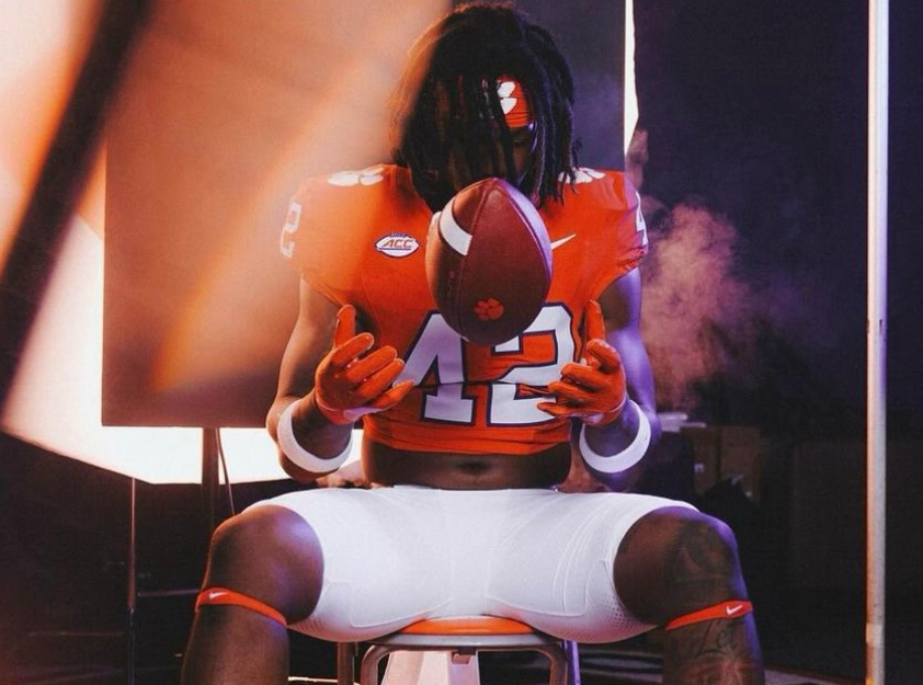 Clemson Tigers football player ready to conquer the season. Photo from @clemsonsportsnetwork.