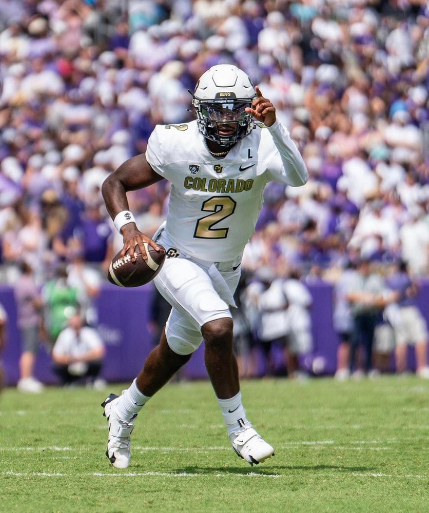 Shedeur Sanders leading his team to victory over TCU