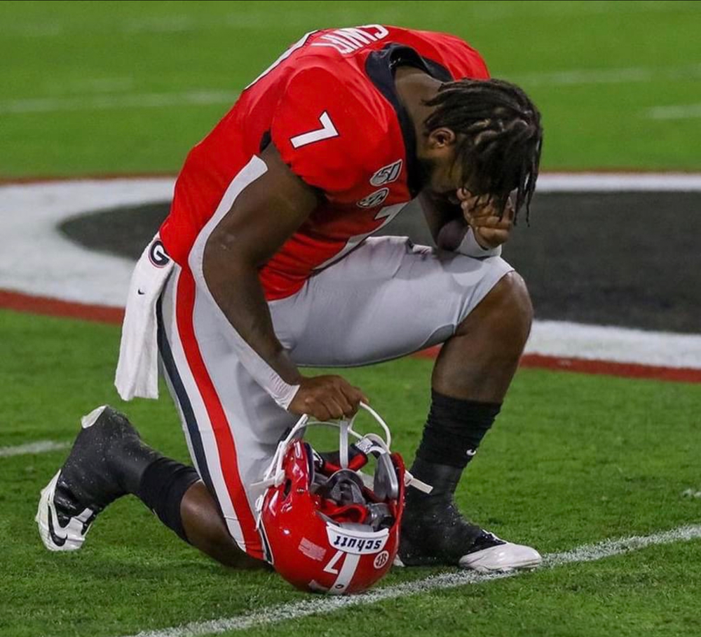 DeAndre Swift prays at UGA 